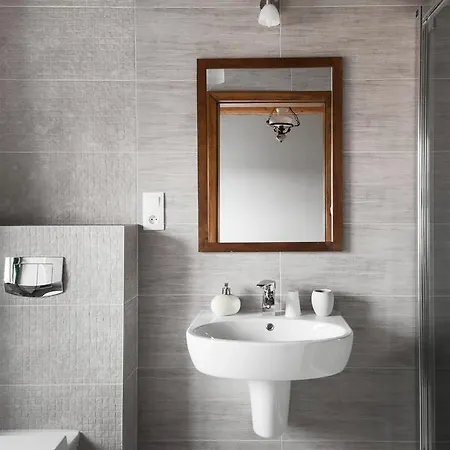 Farma Gosciniec Pod Grusza *