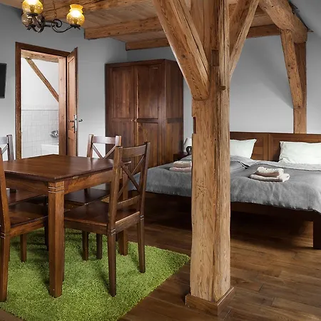 Gosciniec Pod Grusza Farma Świerzawa