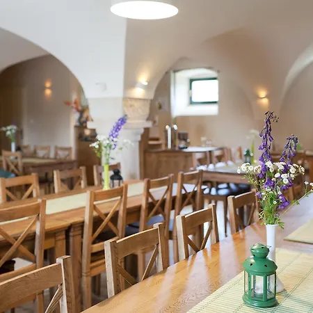 Gosciniec Pod Grusza Farma