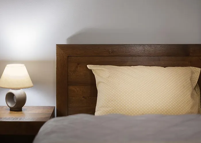 Pod Gruszą Świerzawa