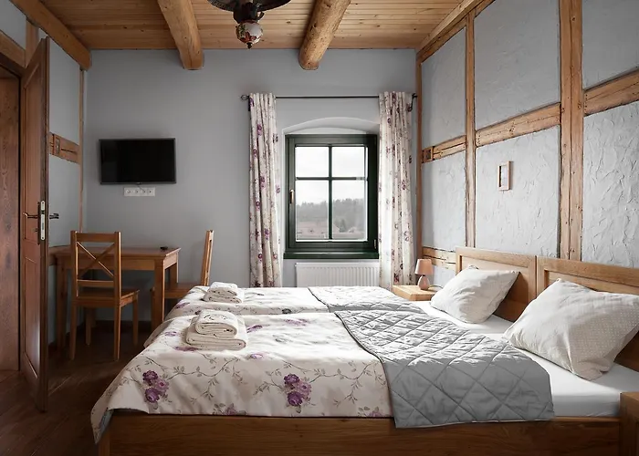 Pod Gruszą Gospodarstwo agroturystyczne *